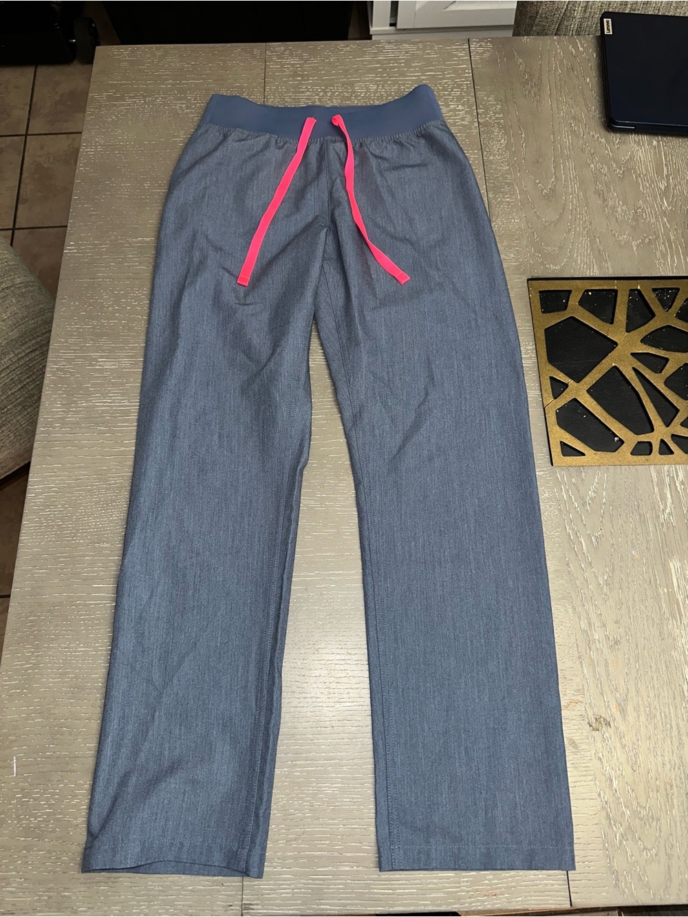 Fig Women’s Straight-Leg Gray Pants with Pink Drawstring